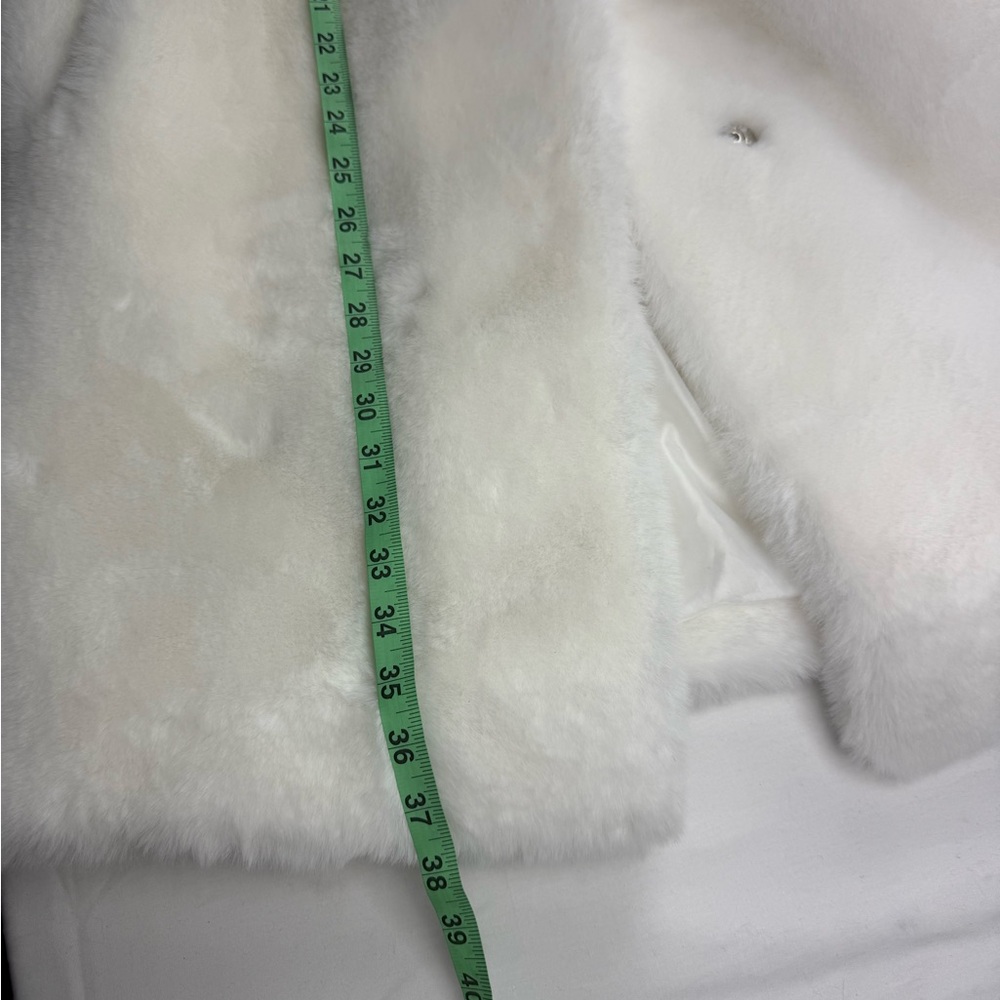 More To Come Elaine Faux Fur Coat in Winter White size Small - Picture 9 of 9